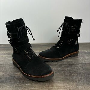 Stuart Weitzman Urbanite Suede Moto Ankle boot, EUC
